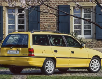 Opel Astra GSi Caravan (F) '08.1994–06.1996