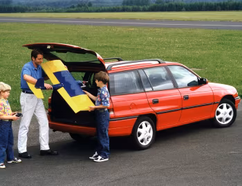 Opel Astra Dream Caravan (F) '06.1996–12.1997