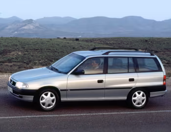 Opel Astra Club Caravan (F) '08.1994–06.1996