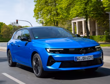 Opel Astra Electric [Worldwide] (L) '2023–25