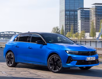 Opel Astra Electric [Worldwide] (L) '2023–25