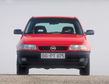 Opel Astra GL 3-door (F) '08.1994–06.1996
