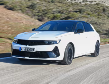 Opel Astra GSe [Worldwide] (L) '2023–25
