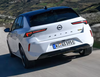 Opel Astra GSe [Worldwide] (L) '2023–25