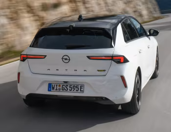 Opel Astra GSe [Worldwide] (L) '2023–25