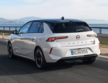Opel Astra GSe [Worldwide] (L) '2023–25