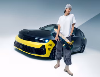 Opel Astra GSe Sports Tourer XS Show Car (L) '09.2023