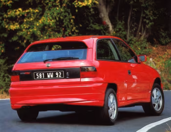 Opel Astra GSi 3-door (F) '08.1994–06.1996