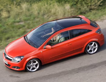 Opel Astra GTC Panoramic Turbo (H) '2006–11