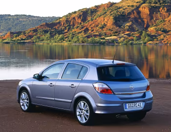 Opel Astra Hatchback (H) '2004–07