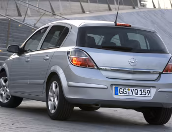 Opel Astra Hatchback 1.6 twinport (H) '11.2006–10.2007