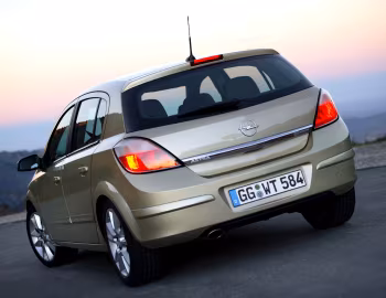 Opel Astra Hatchback 2.0 turbo (H) '05.2004–10.2006