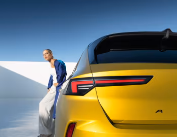 Opel Astra Plug-in Hybrid Ultimate [Worldwide] (L) '02.2022–25