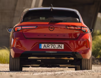 Opel Astra Plug-in Hybrid GS Line [Worldwide] (L) '2022–25