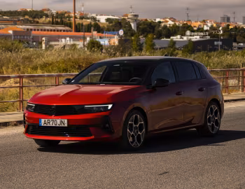 Opel Astra Plug-in Hybrid GS Line [Worldwide] (L) '2022–25