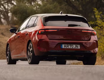 Opel Astra Plug-in Hybrid GS Line [Worldwide] (L) '2022–25