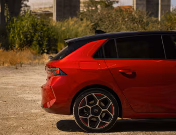 Opel Astra Plug-in Hybrid GS Line [Worldwide] (L) '2022–25