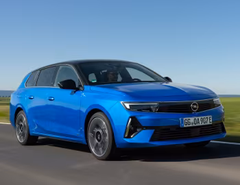 Opel Astra Plug-in Hybrid Ultimate Sports Tourer [Worldwide] (L) '2022–25
