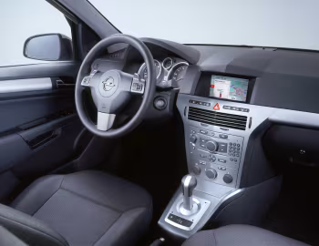Interior Opel Astra Sedan (H) '2007–14