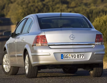 Opel Astra Sedan (H) '2007–14