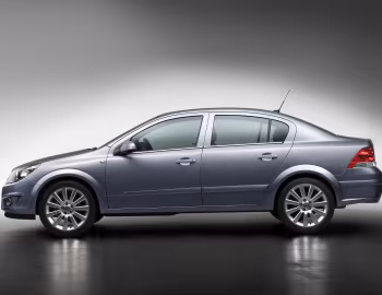 Opel Astra Sedan (H) '2007–14