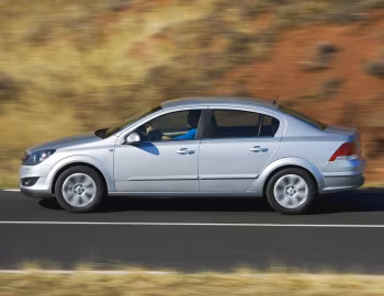 Opel Astra Sedan (H) '2007–14