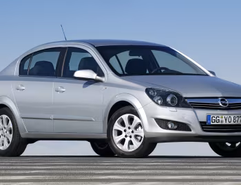 Opel Astra Sedan (H) '2007–14