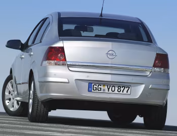 Opel Astra Sedan (H) '2007–14