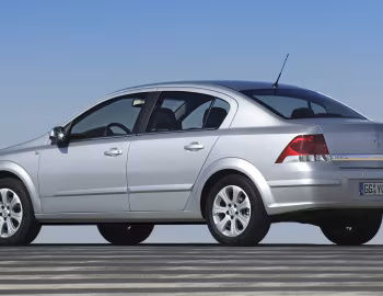 Opel Astra Sedan (H) '2007–14