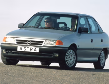 Opel Astra CD Sedan (F) '05.1992–07.1994