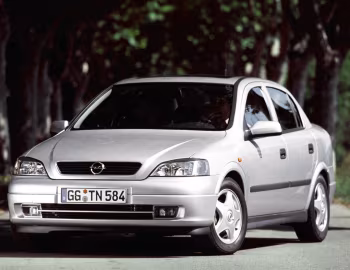 Opel Astra Sedan (G) '1998–2004