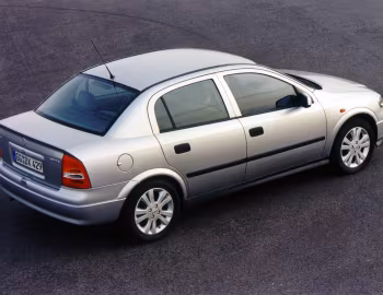 Opel Astra Sedan (G) '1998–2004