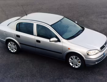 Opel Astra Sedan (G) '1998–2004