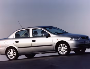 Opel Astra Sedan (G) '1998–2004