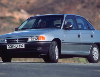 Opel Astra CD Sedan (F) '05.1992–07.1994