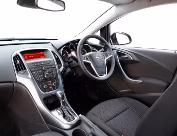 Интерьер Opel Astra Sports Tourer [Australia] (J) '2012–13