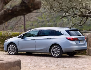 Opel Astra Sports Tourer BiTurbo (K) '2016–19