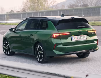 Opel Astra Sports Tourer Hybrid Ultimate [Worldwide] (L) '2026
