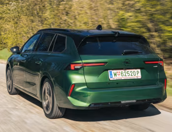 Opel Astra Sports Tourer Hybrid Ultimate [Worldwide] (L) '2026