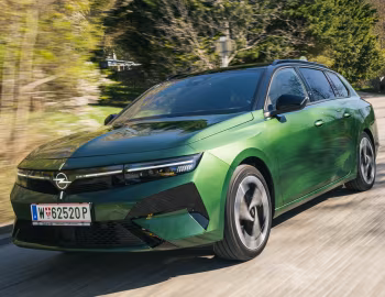 Opel Astra Sports Tourer Hybrid Ultimate [Worldwide] (L) '2026