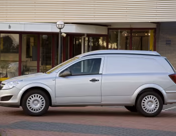 Opel Astravan (H) '2007–12