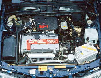 Bajo el capó Opel Calibra 2.0i 16V '08.1990–10.1994