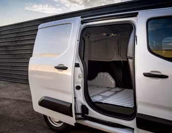 Interior Opel Combo Cargo [Middle East] '2024–pr.