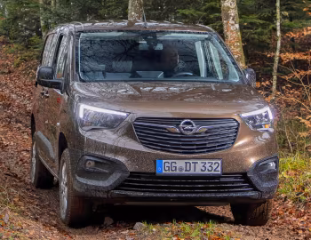 Opel Combo Cargo 4×4 [Worldwide] '2019–23