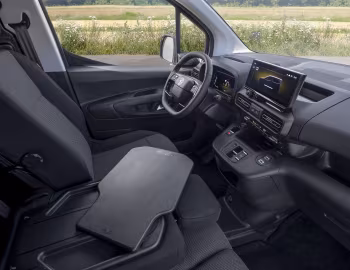 Interior Opel Combo Cargo Electric [Worldwide] '2024–pr.