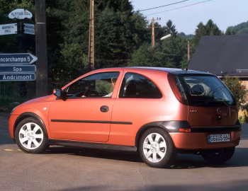 Opel Corsa 3-door (C) '2000–03