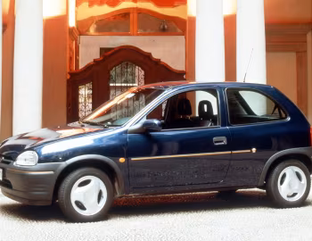 Opel Corsa 3-door (B) '1993–97