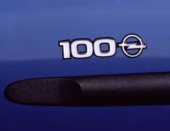 Opel Corsa "Edition 100" [Germany] (B) '01.1999–02.2000