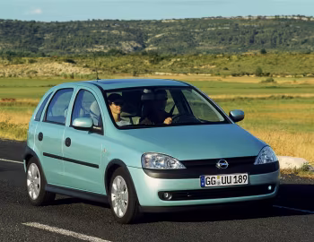 Opel Corsa 5-door (C) '2000–03