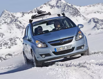 Opel Corsa 5-door CDTi (D) '2006–09